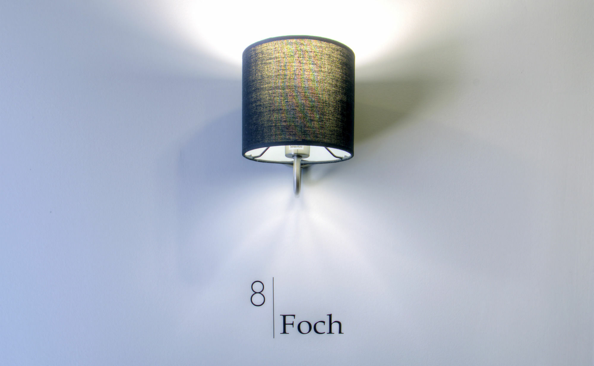 21, Foch Hotel