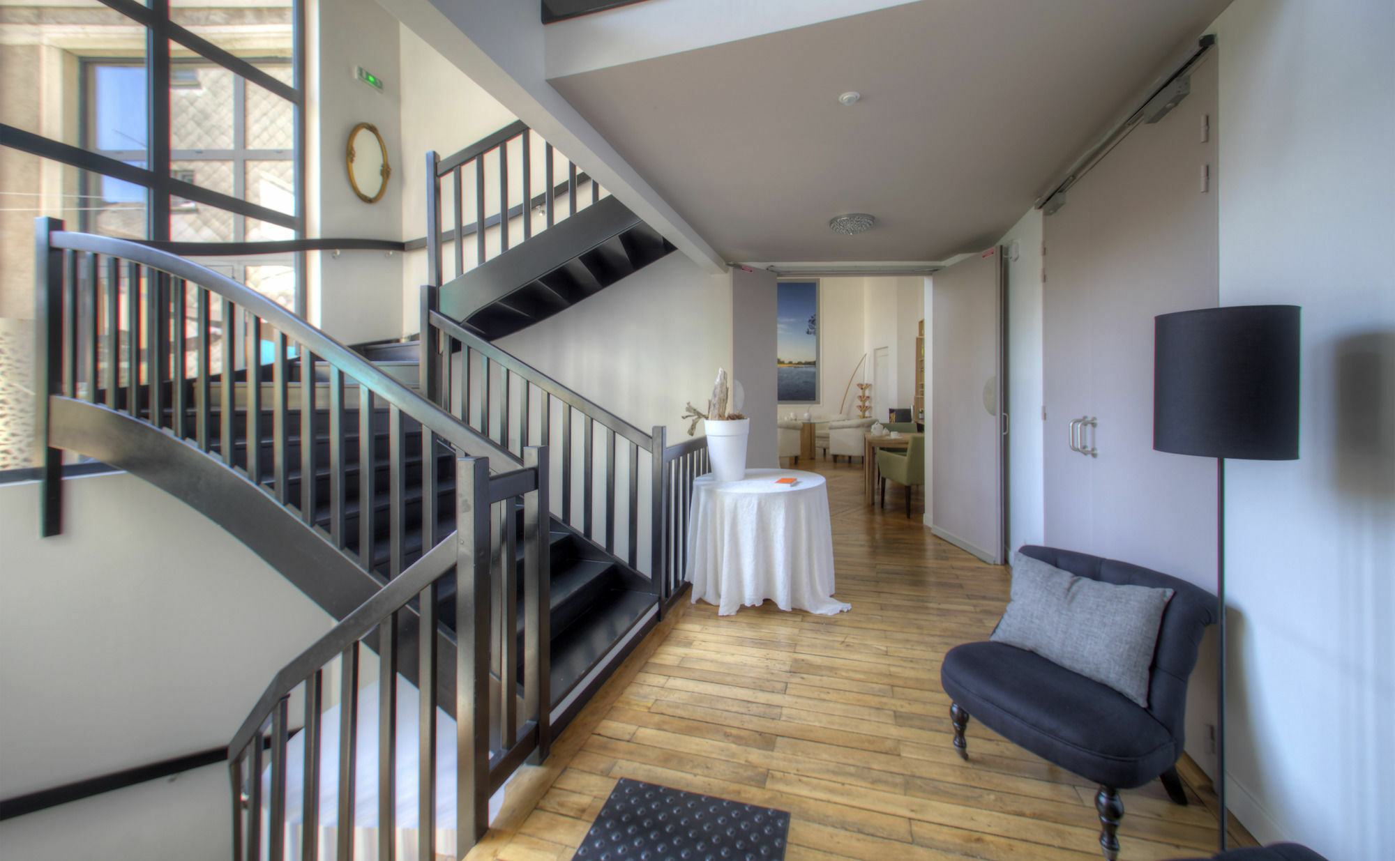 21, Foch Hotel Angers
